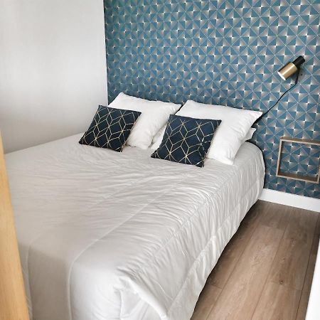 Appartement Lumineux Avec Balcon Et Parking Cherbourg-en-Cotentin Luaran gambar
