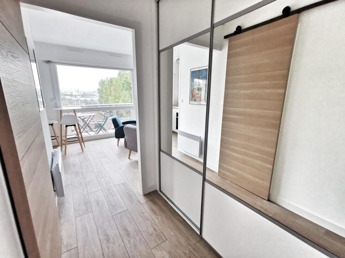 Appartement Lumineux Avec Balcon Et Parking Cherbourg-en-Cotentin Luaran gambar